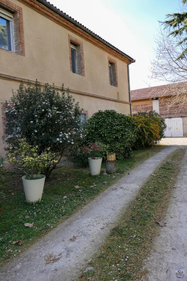 Domaine De L'Ile - Gites Et Chambres D'Hotes Castelsarrasin Exterior photo